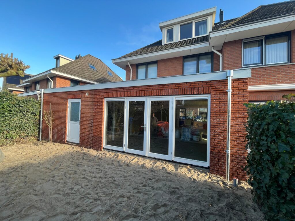 Uitbouw